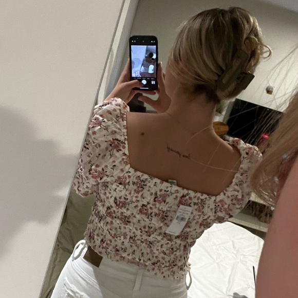 American Eagle Floral cropped longsleeve - Picture 3 of 6